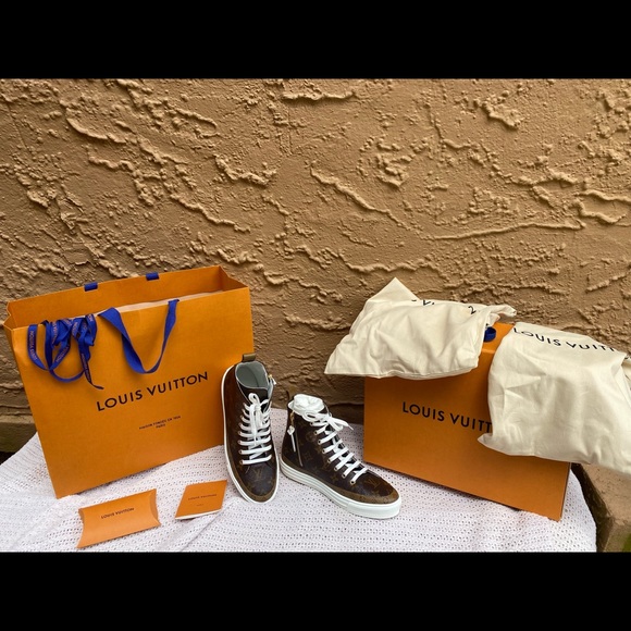 Louis Vuitton stellar sneaker size 37 - Picture 6 of 6